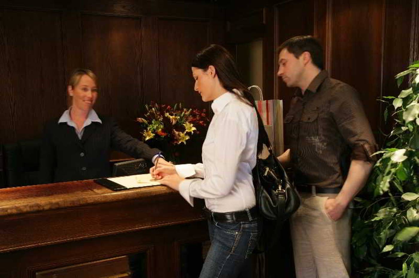 Victoria Hotel-Ireland-GALWAY-Lobby-10