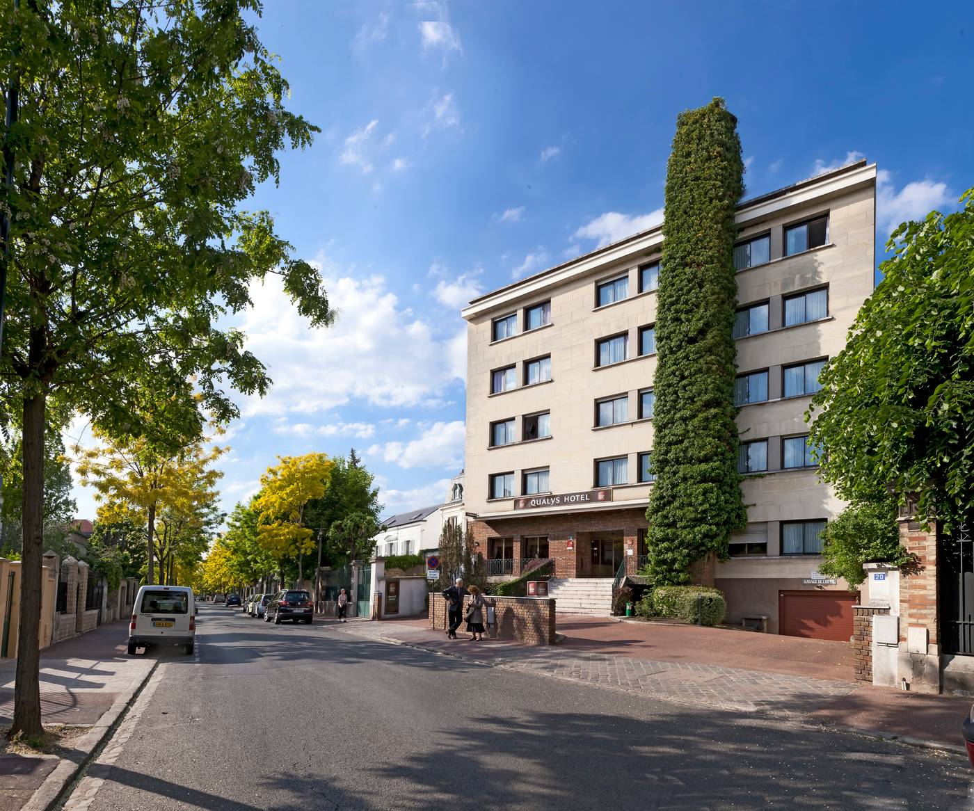 Qualys-H----tel-Rueil-La-D----fense-General-view-9