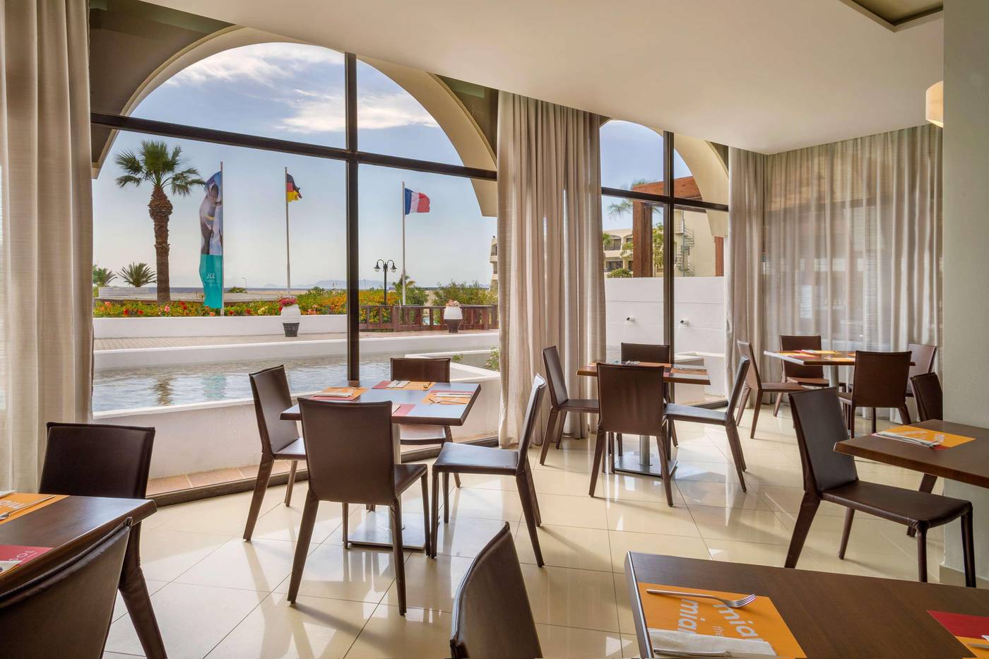 Sol-Cosmopolitan-Rhodes-Restaurant-59