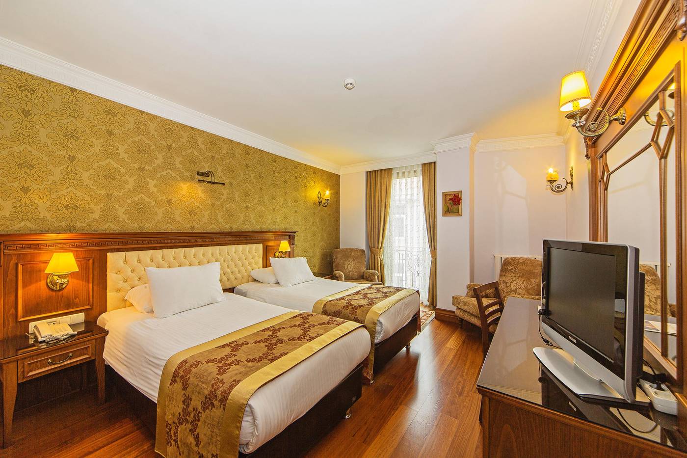 Acra-Hotel-Room-9