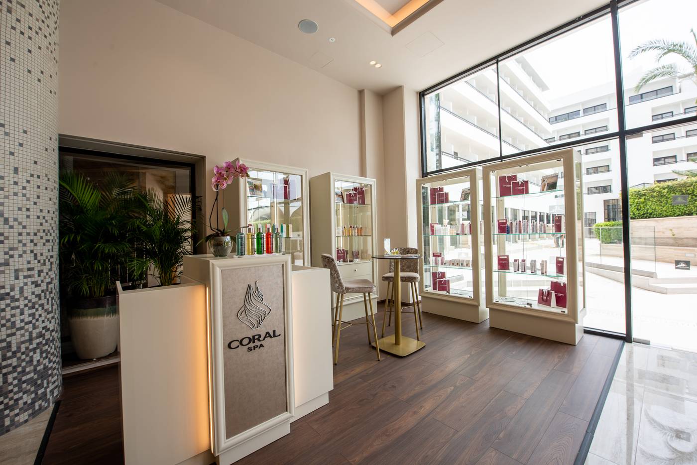 Adams-Beach-Hotel-Sports-and-Entertainment-64