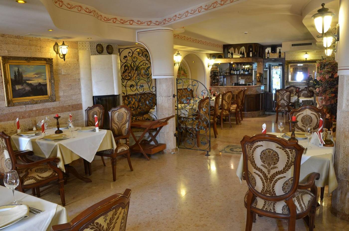 Boris-Palace-Restaurant-38