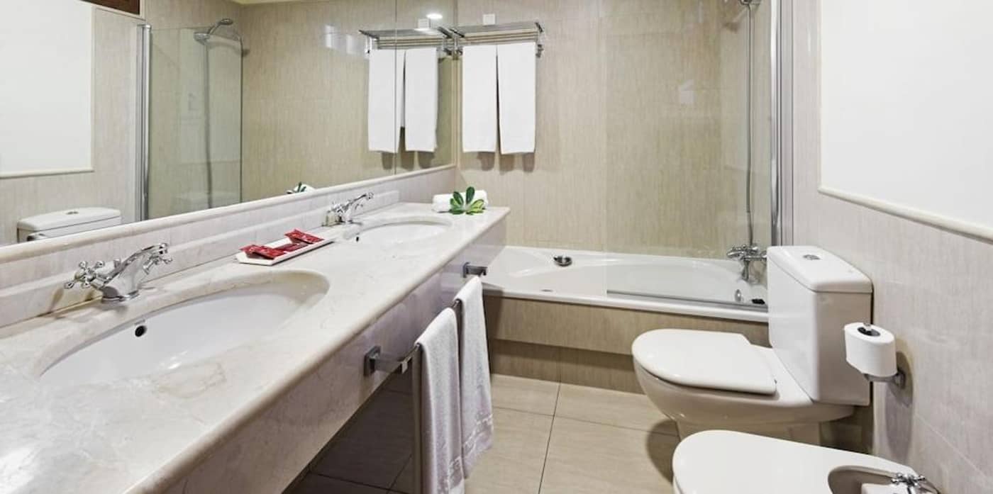 Marylanza-Suites---Spa-Room-10