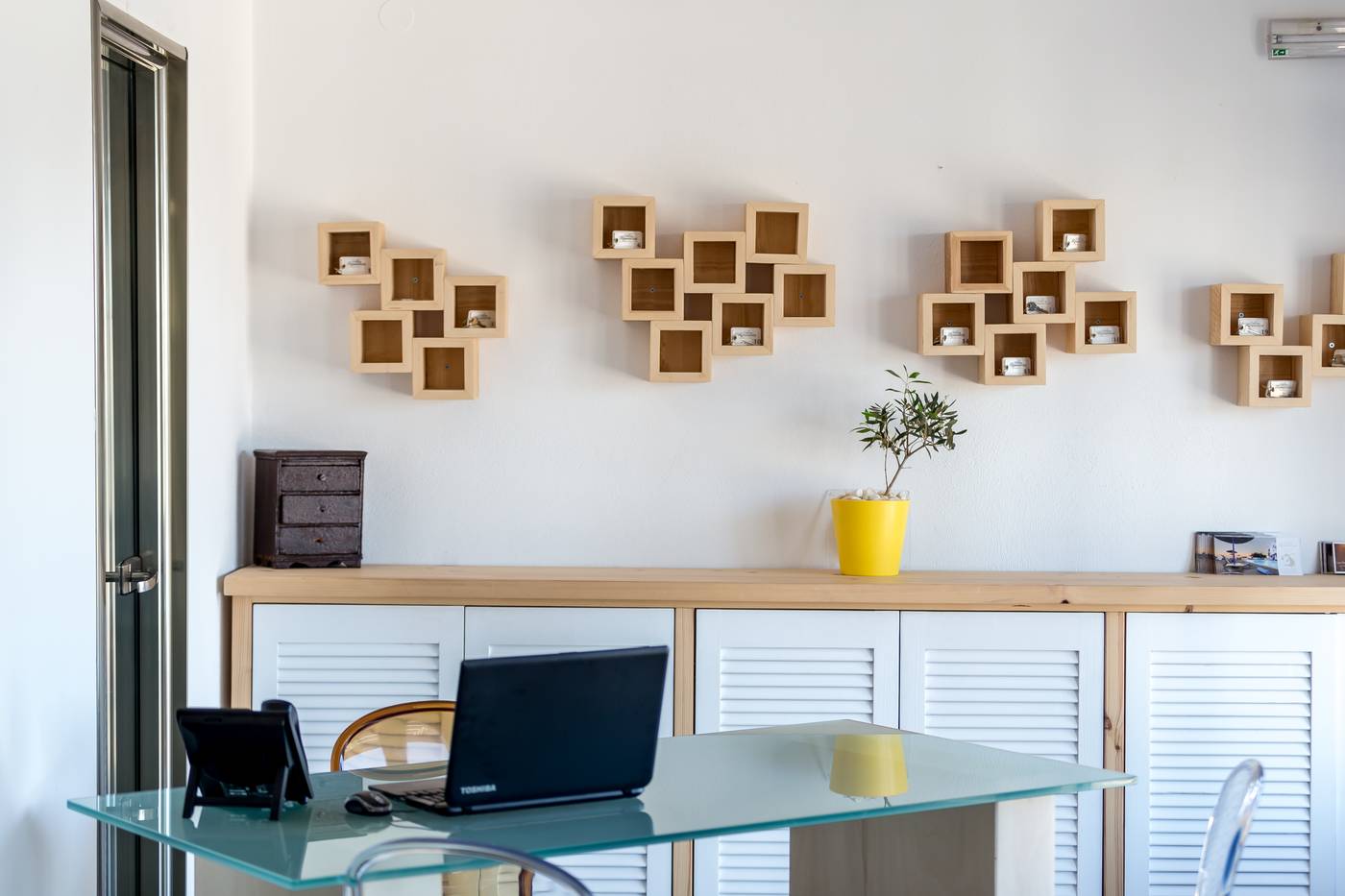 Caldera Romantica-Greece-AKROTIRI-Lobby-4