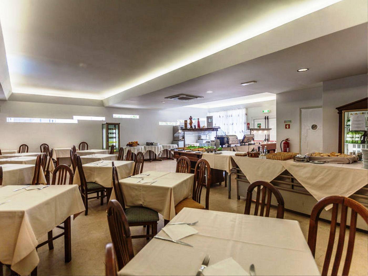 Atismar-Restaurant-13