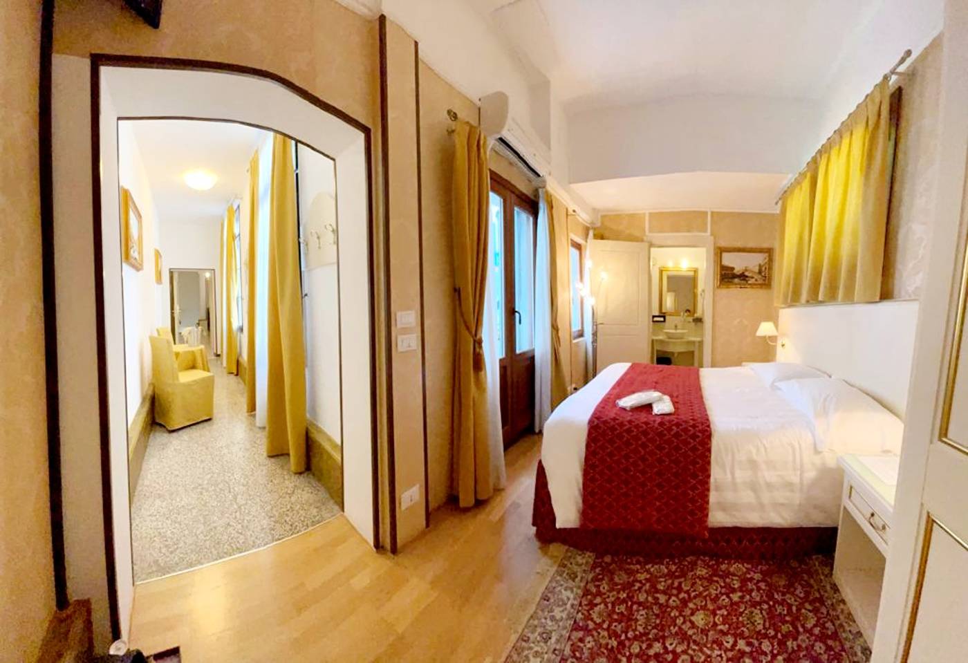 Corte-dei-Greci-Room-48