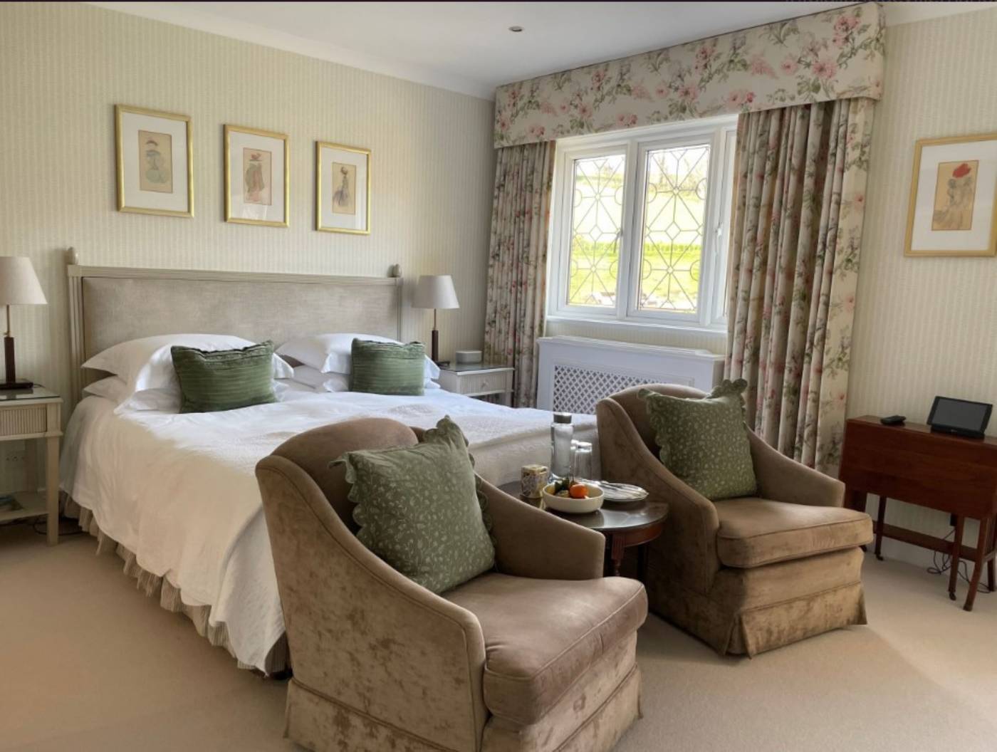 Longueville-Manor-Room-12