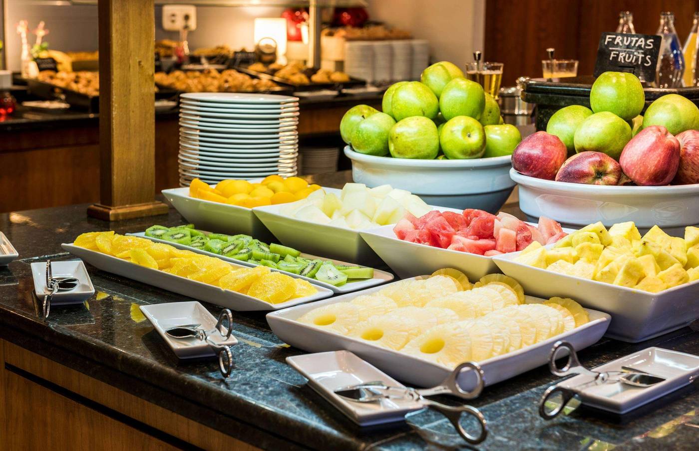 Hotel-Madrid-Centro-Affiliated-by-Melia-Restaurant-26