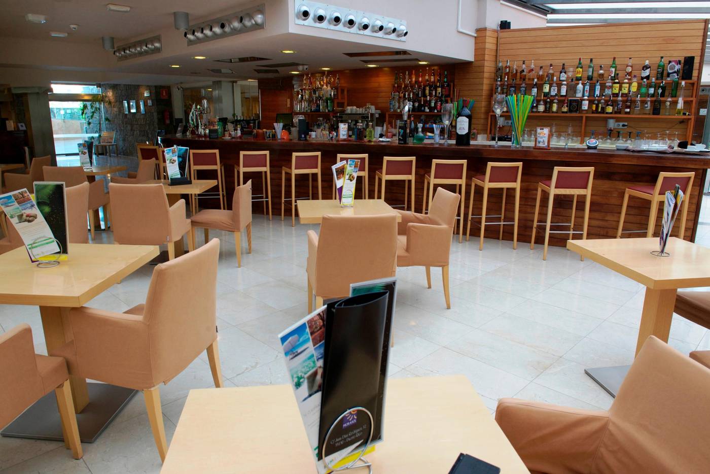 Morasol-Suites-Bar-34