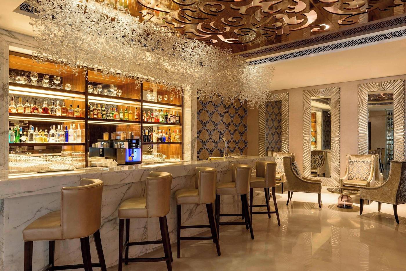 Sheraton-Dubai-Creek-Hotel-and-Towers-Restaurant-55