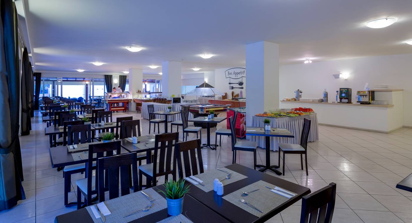 Dessole Blue Star Resort