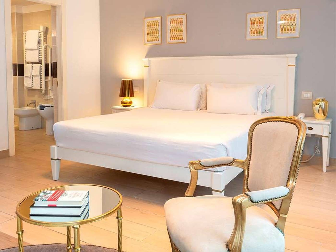 Sonder-Salute-Palace-Room-33