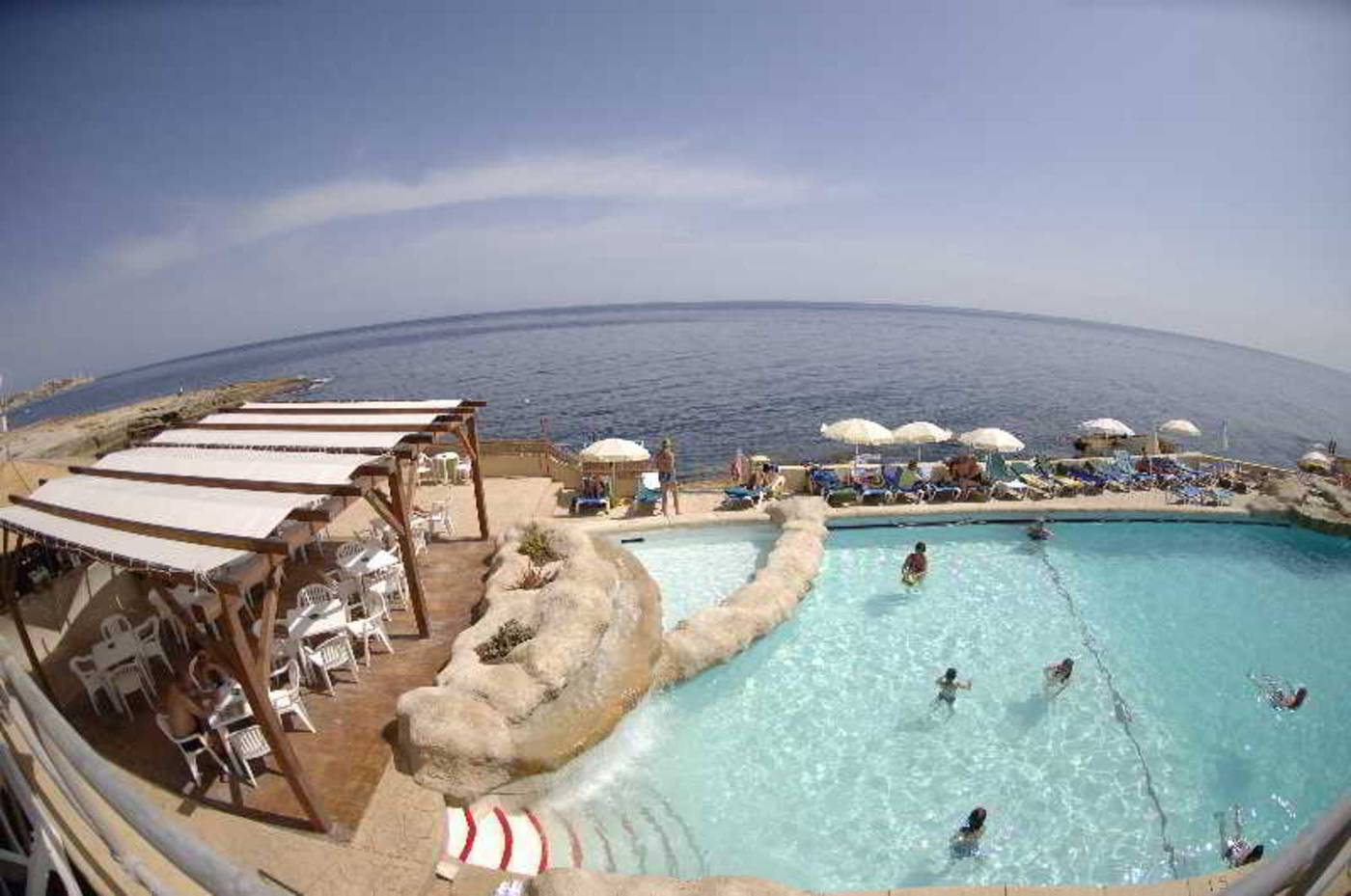 Preluna-Hotel---Spa-Pool-6