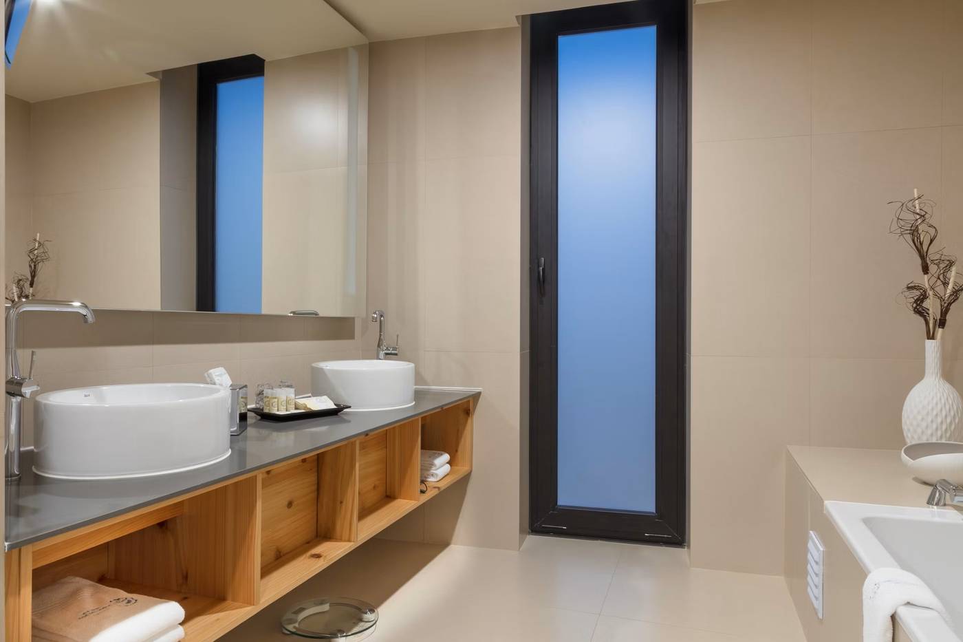 Pedras-do-Mar-Resort---Spa-Room-24