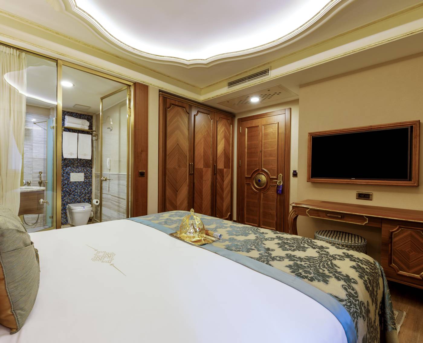 Romance-Istanbul-Hotel-Room-47