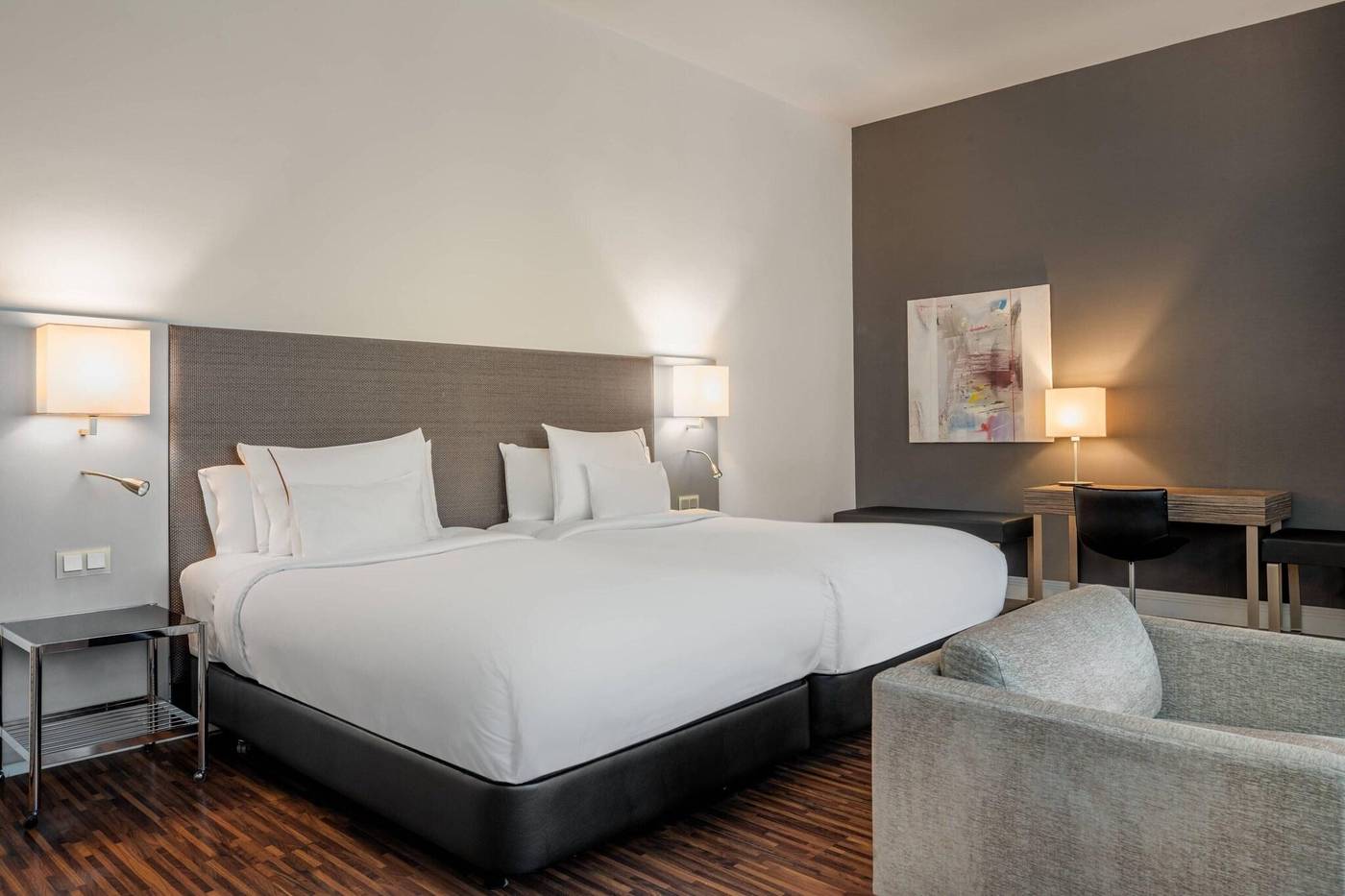 AC-Hotel-Palacio-del-Retiro-Autograph-Collection-Room-52