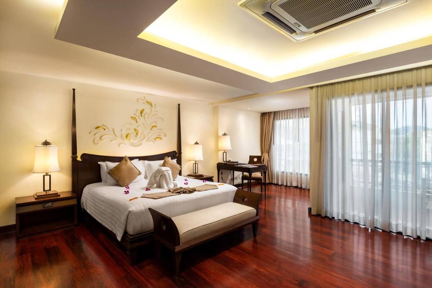 Patong-Paragon-Room-19