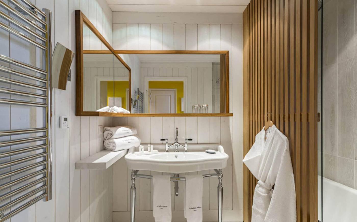 Hotel-Le-Bailli-de-Suffren-Room-37