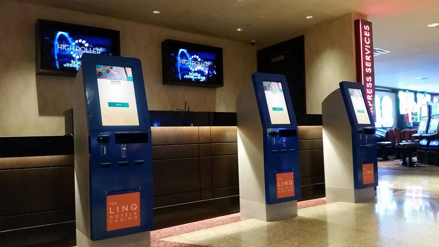 The-LINQ-Hotel-and-Casino---A-Caesars-Rewards-Destination-Lobby-47