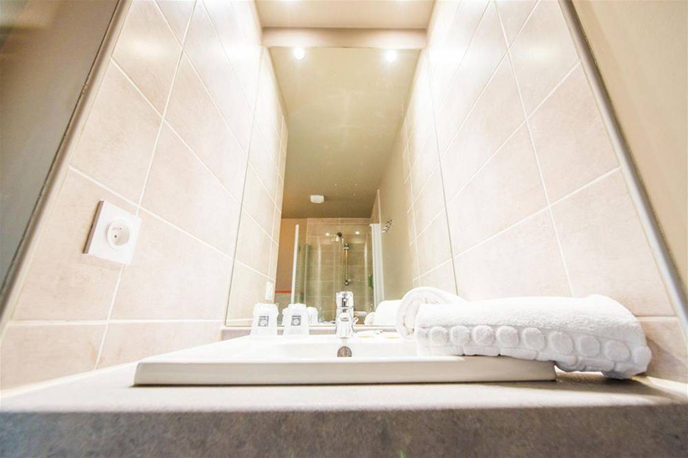 The Originals Residence, Grenoble Universite-France-Saint Martin D Heres-General view-6