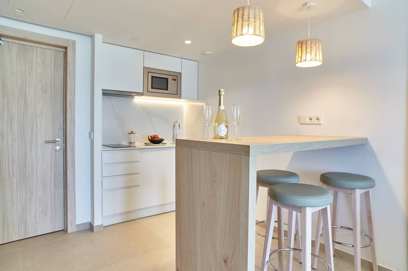 Marina-Palace-Prestige-by-Intercorp-Hotel-Group-Room-62