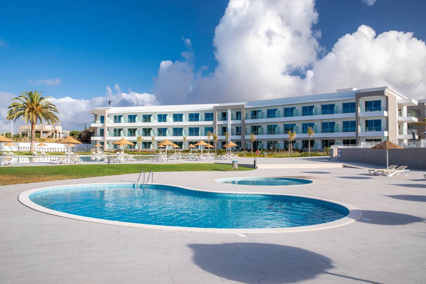 ----ncora-Park-Pool-2