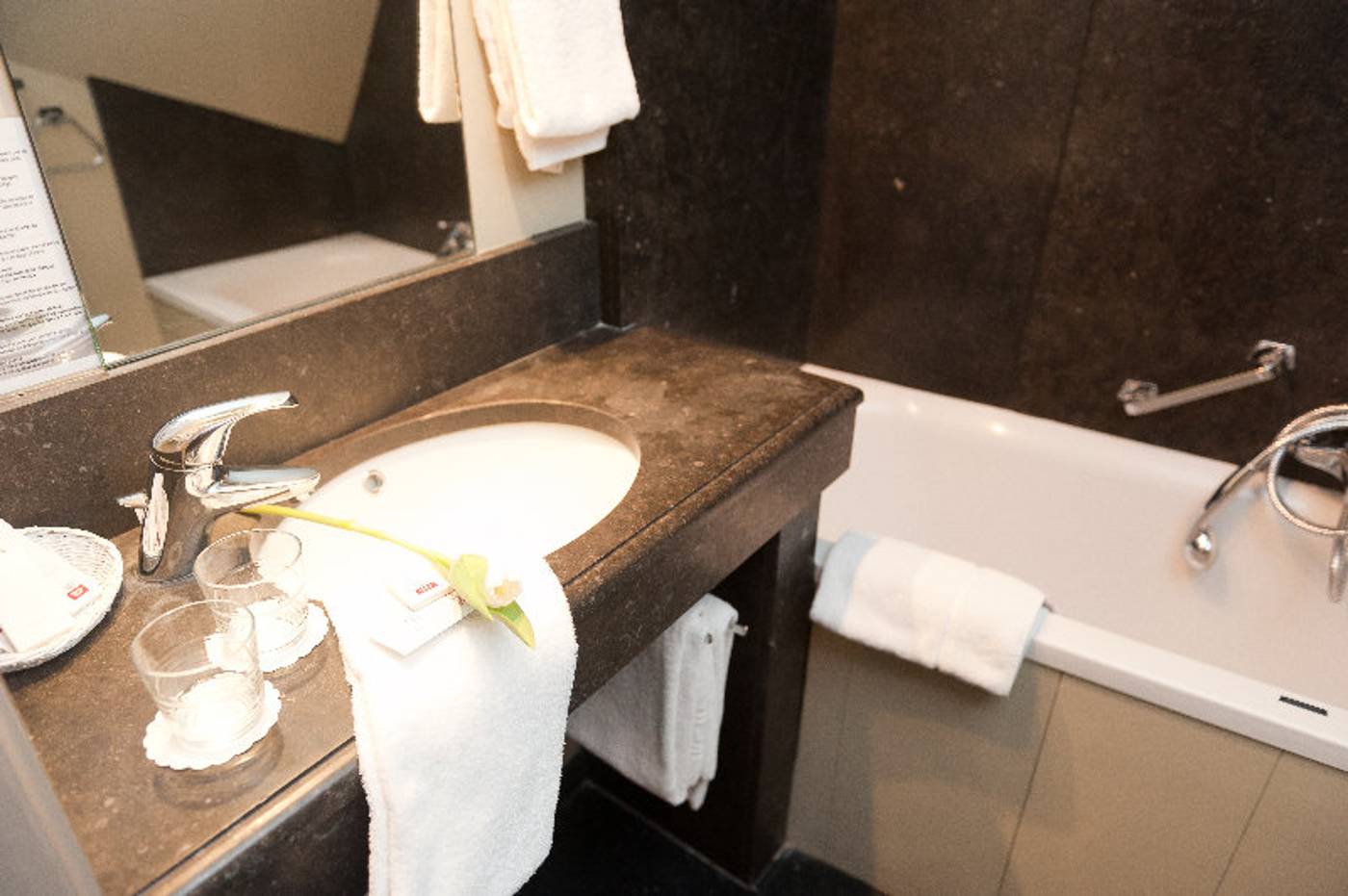 Biskajer-Belgium-BRUGGE-Room-2