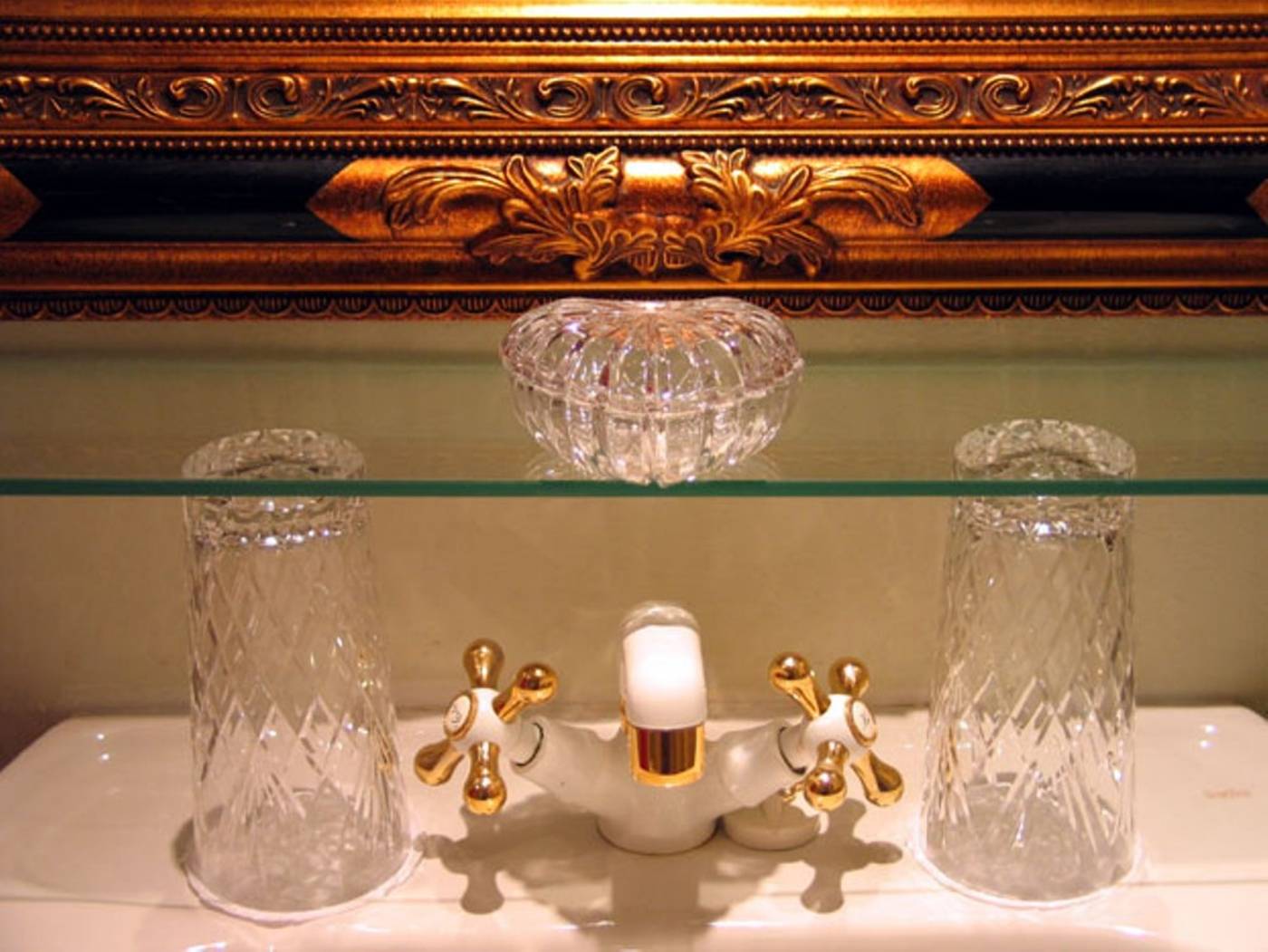 Colona-Castle-Room-28