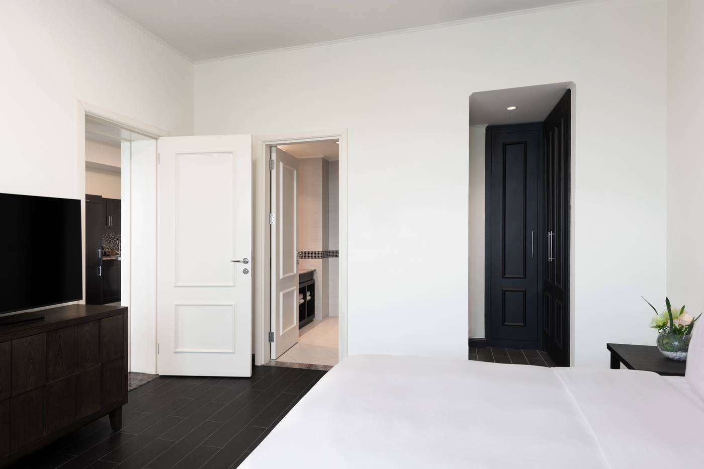 Oaks-Ibn-Battuta-Gate-Dubai-Room-38