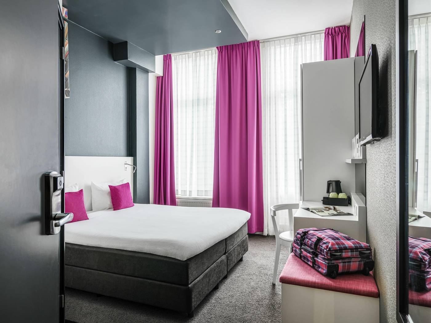 ibis-Styles-Amsterdam-Amstel-Room-19