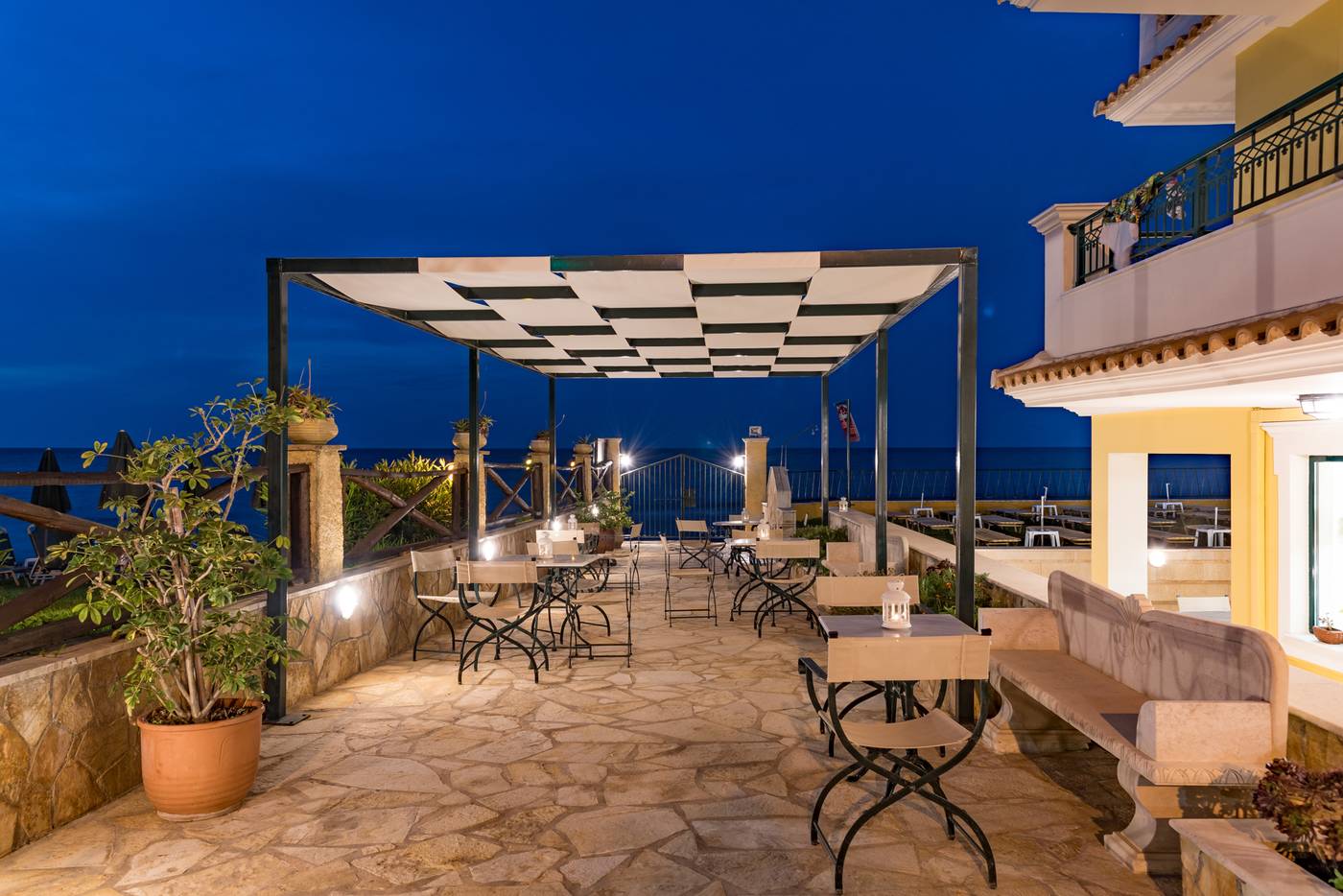 Andreolas-Luxury-Suites-General-view-9