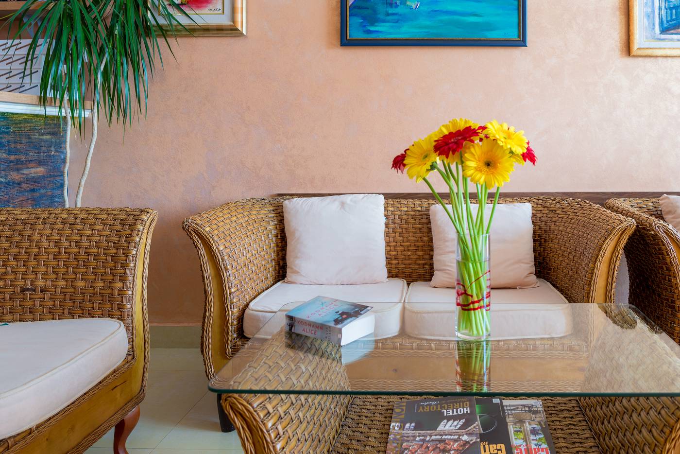 WGrand-Petrovac-Lobby-17