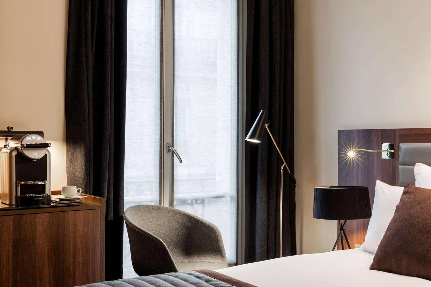 Hotel-Mayflower-Opera-Room-31