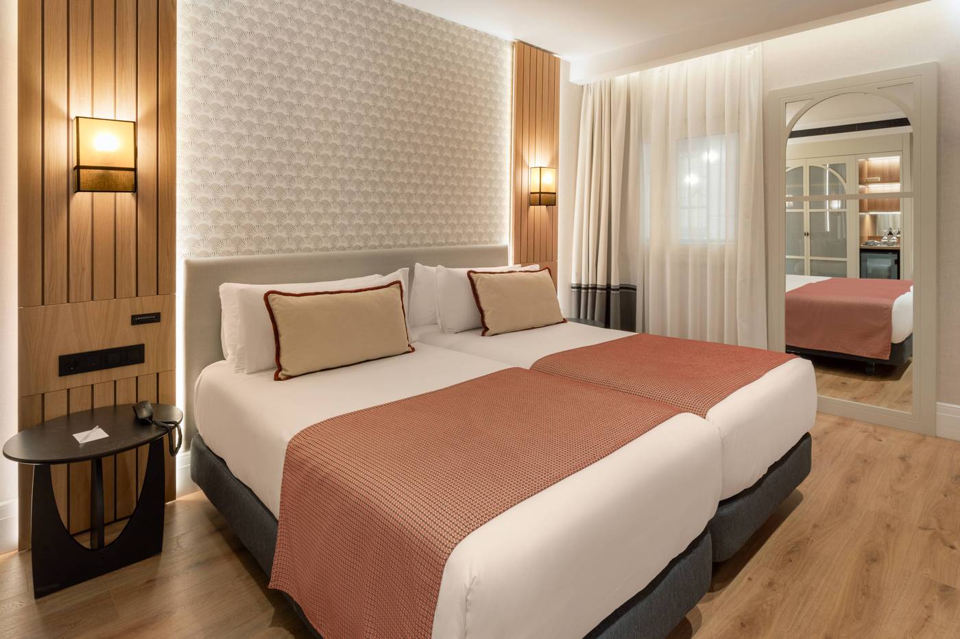 Senator-Gran-V----a-70-Spa-Room-25