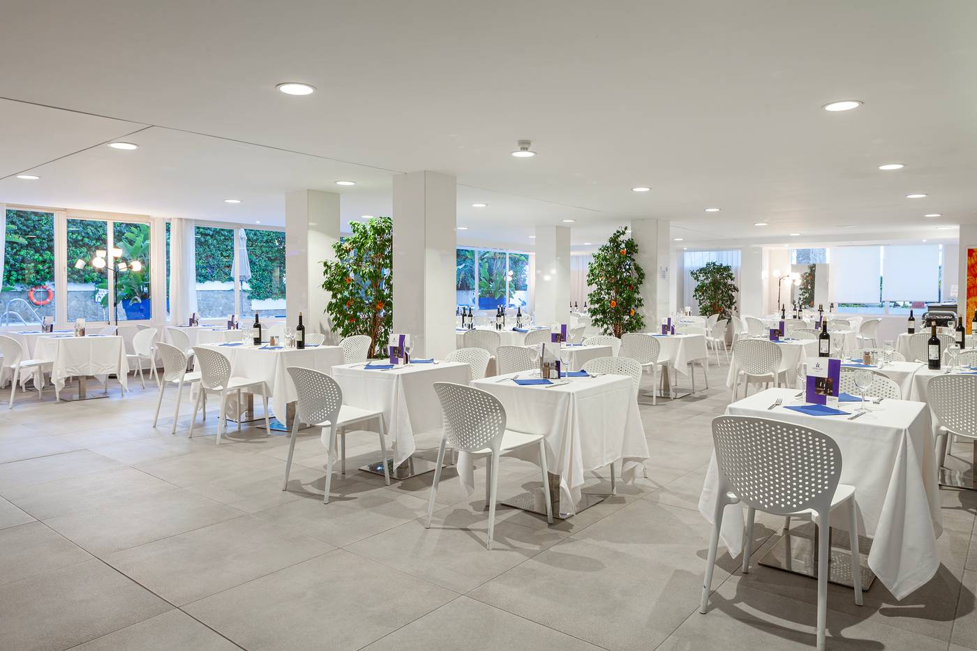 Hotel-Alay---Adults-Only-Restaurant-66