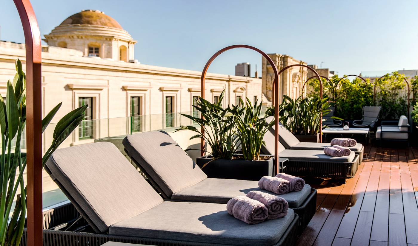 Rosselli-Ax-Privilege-Terrace-9