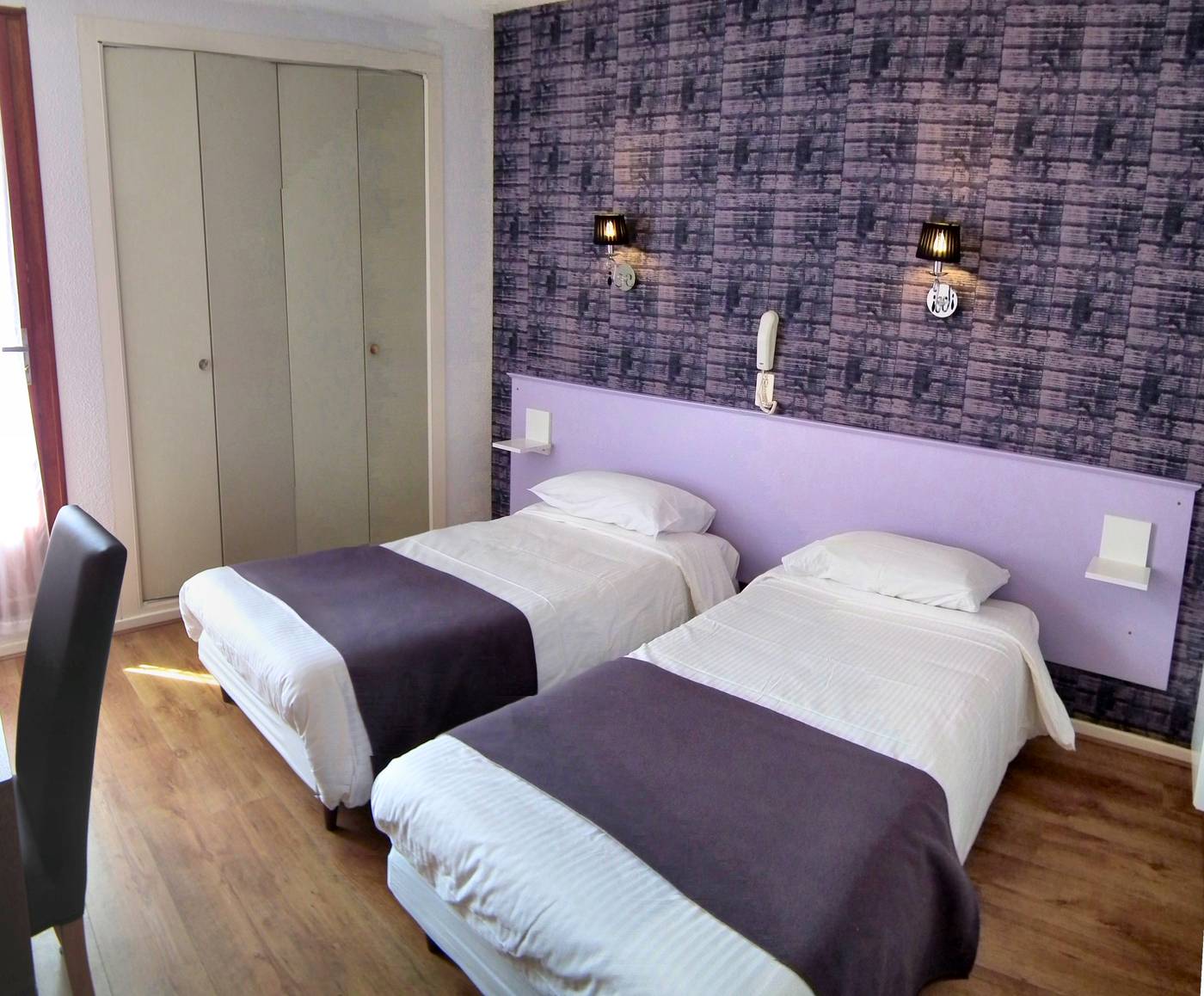 Pays Bas-France-LOURDES-Room-9