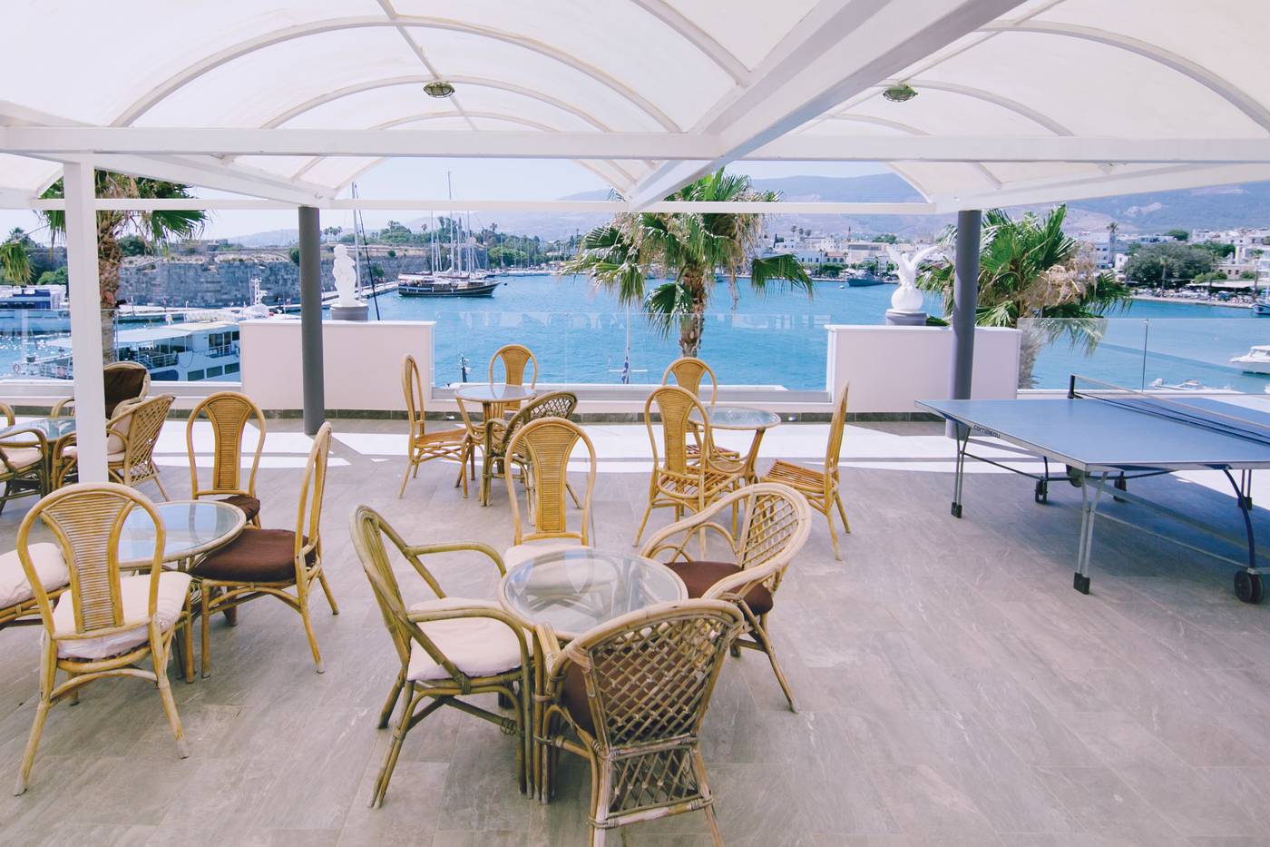 Kosta-Palace-Bar-42