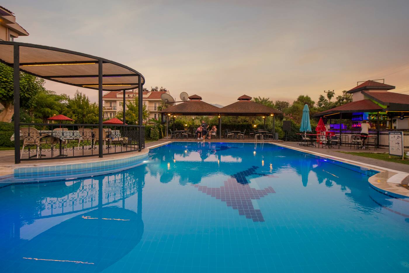 Golden-Moon-Hotel-General-view-3