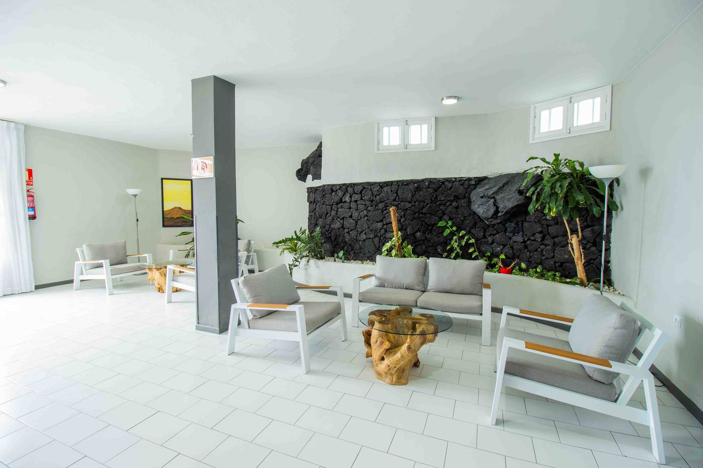 La-Pe----ita-Lobby-57