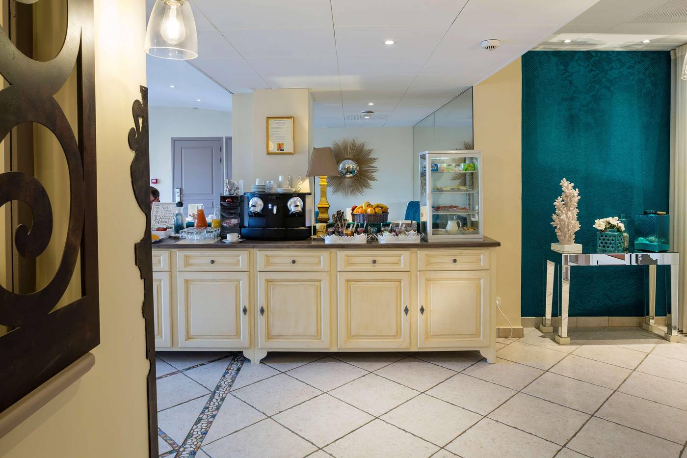 Le-Suffren-Hotel-Restaurant-52