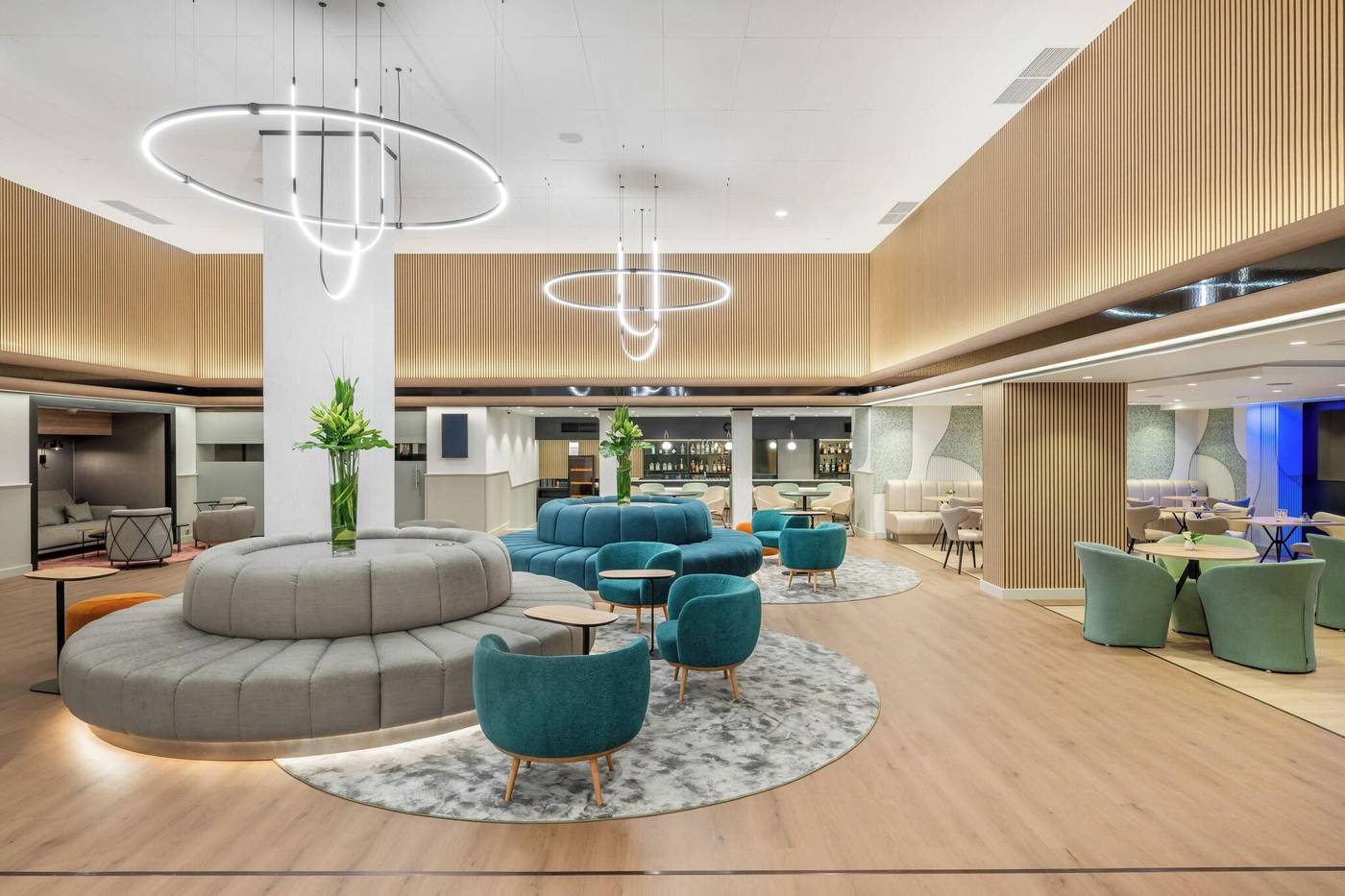 Danubius-Hotel-Hungaria-City-Center-Lobby-13