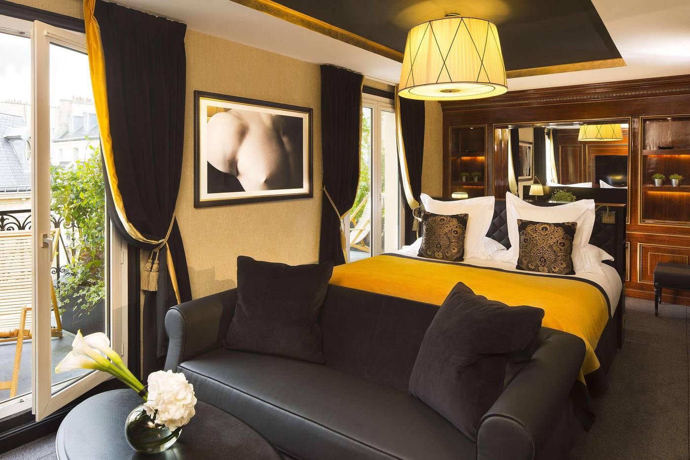 Hotel-Le-Belmont-Paris-Room-9