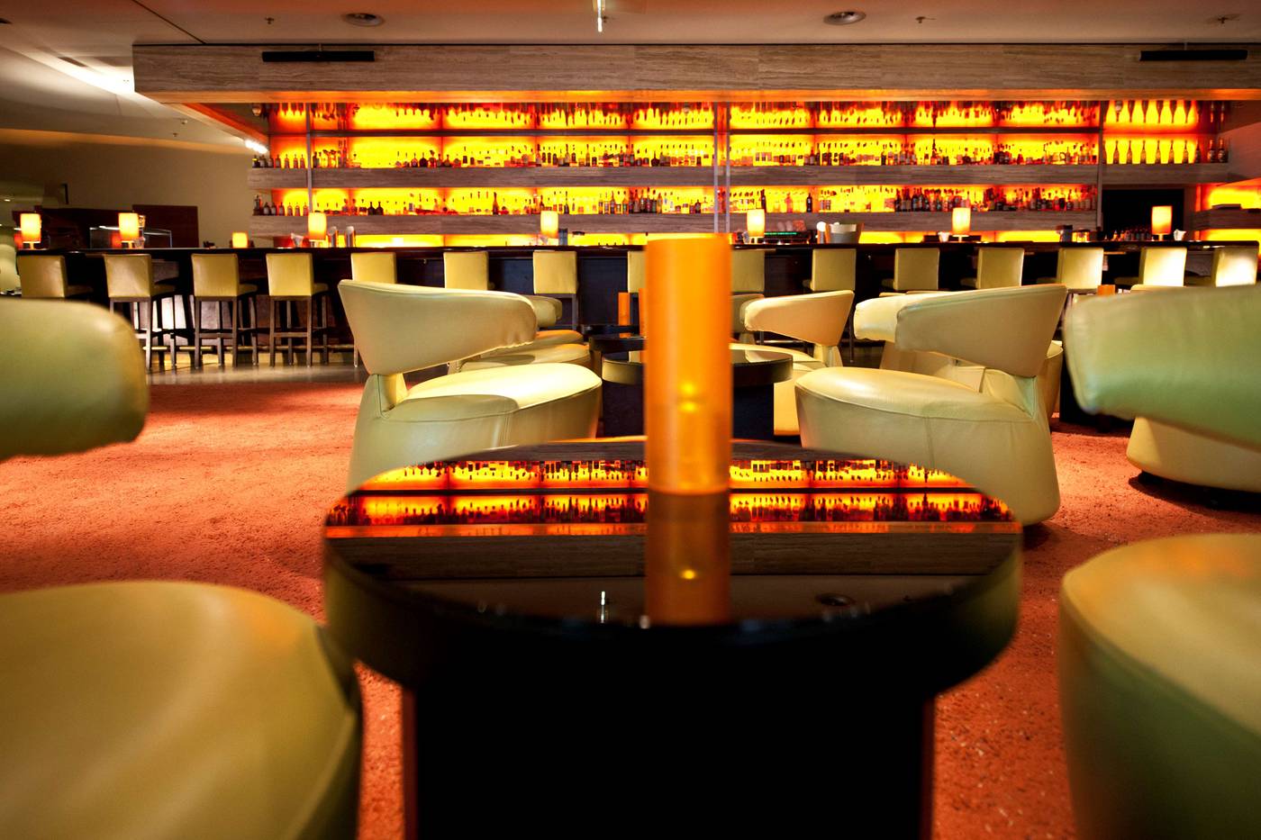 Dorint-Hotel-am-Heumarkt-Koln-Bar-12