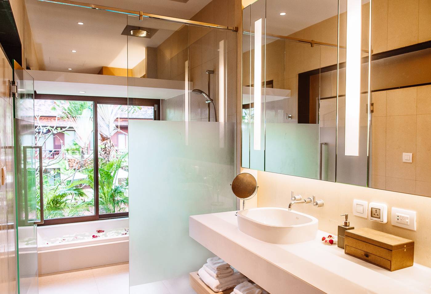 Chaweng-Regent-Beach-Resort-Room-41