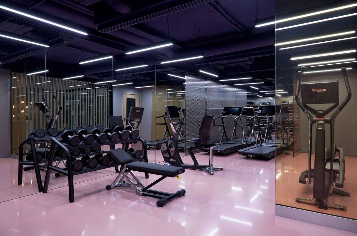 Puro-Krakow-Kazimierz-Sports-and-Entertainment-29