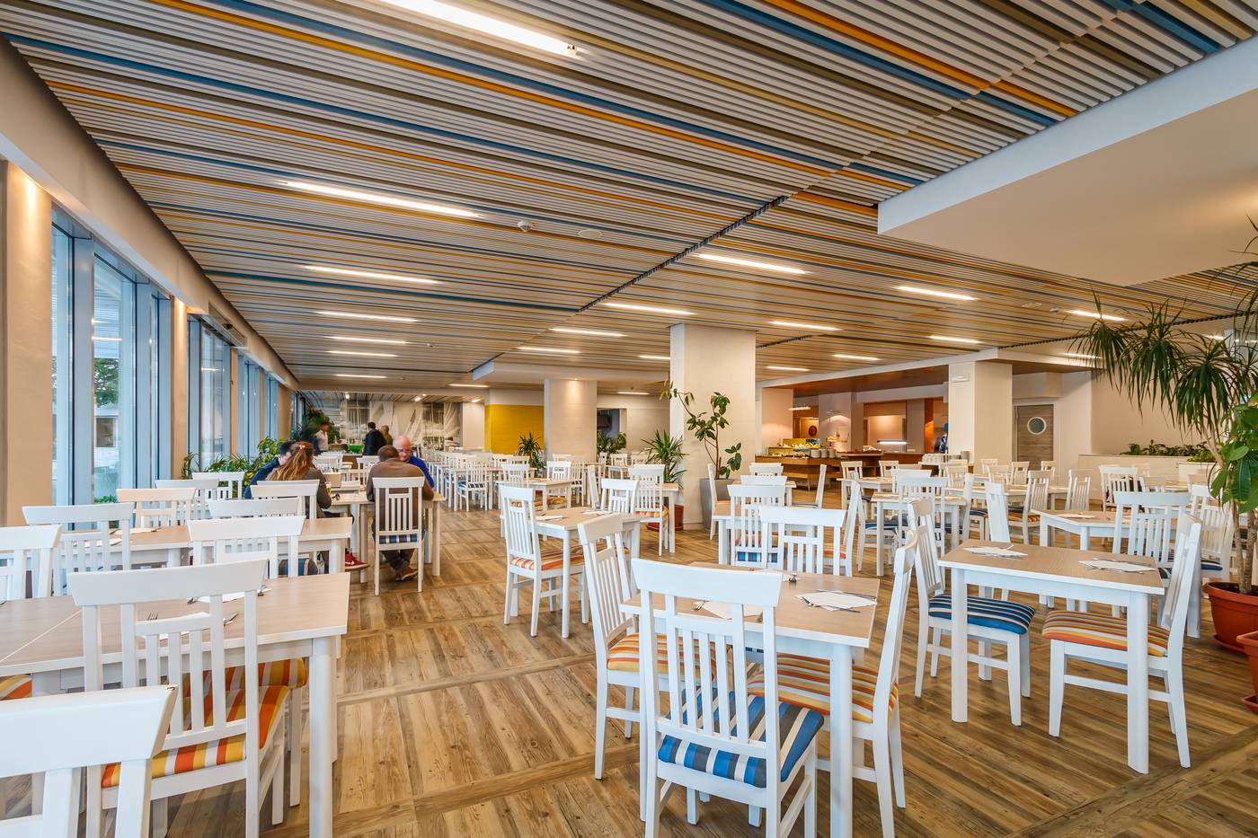 Carine-Hotel-Delfin-Restaurant-15