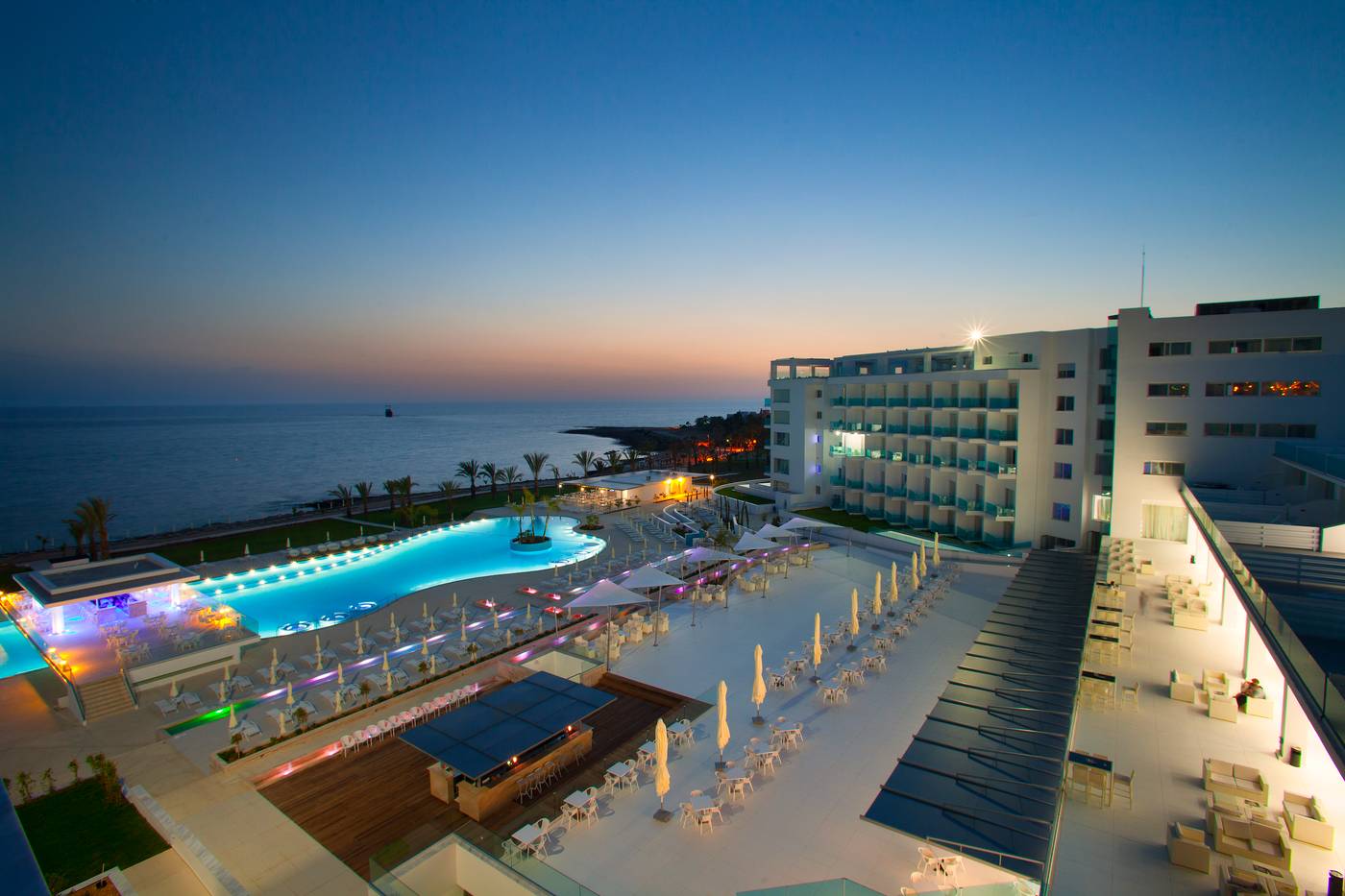 King Evelthon Beach Hotel and Resort
