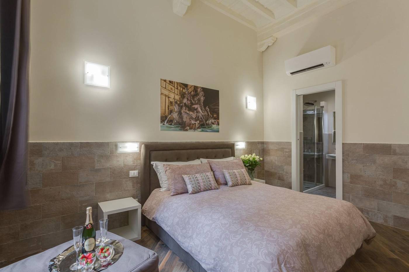 Navona-Charme-Suite-Room-2