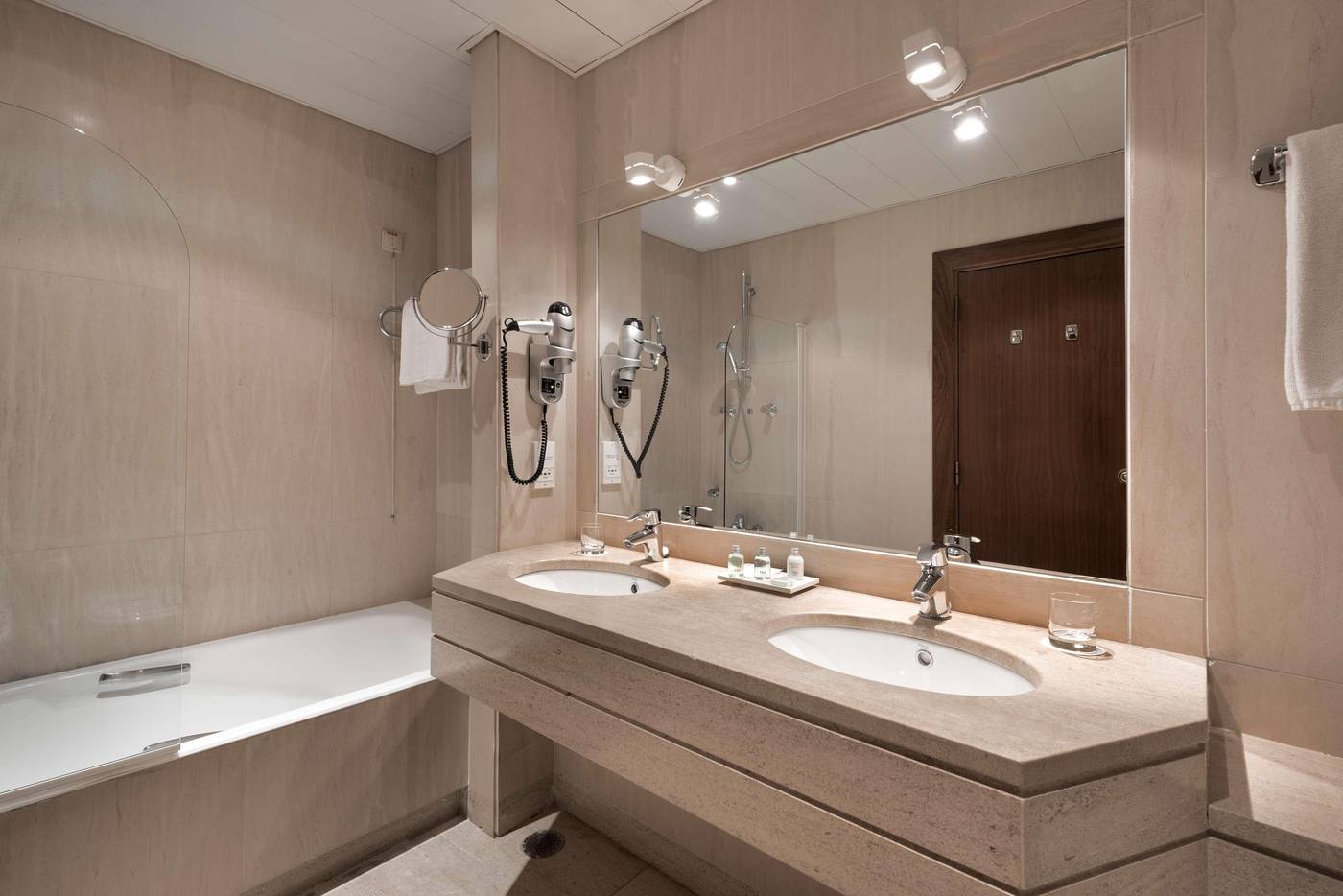 NH-Lisboa-Campo-Grande-Room-36